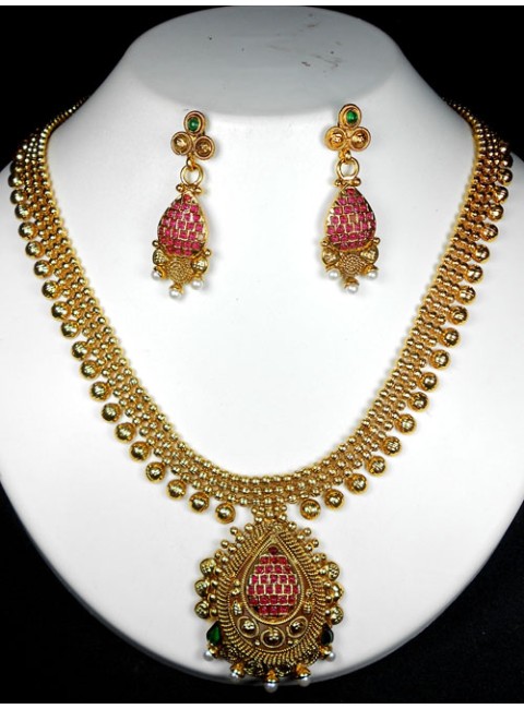 Exclusive Polki Set